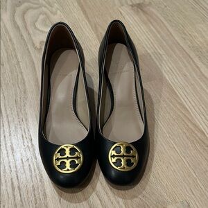 Tory Burch Black and Gold Women's Shoes